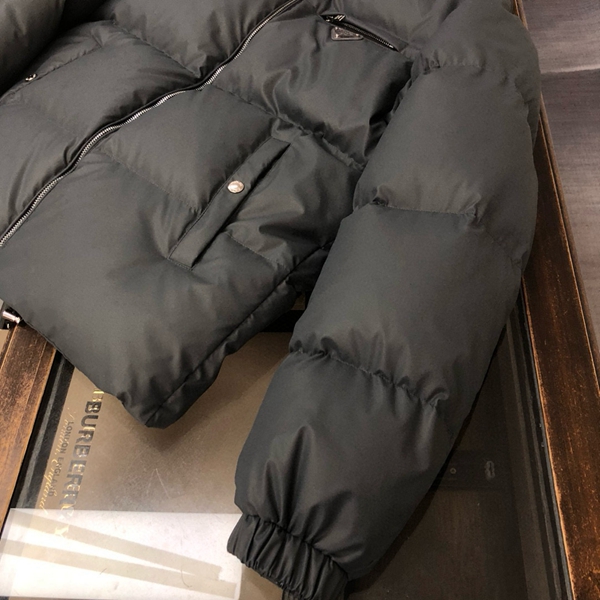 ハイクオリティダウンジャケット素材ディテール